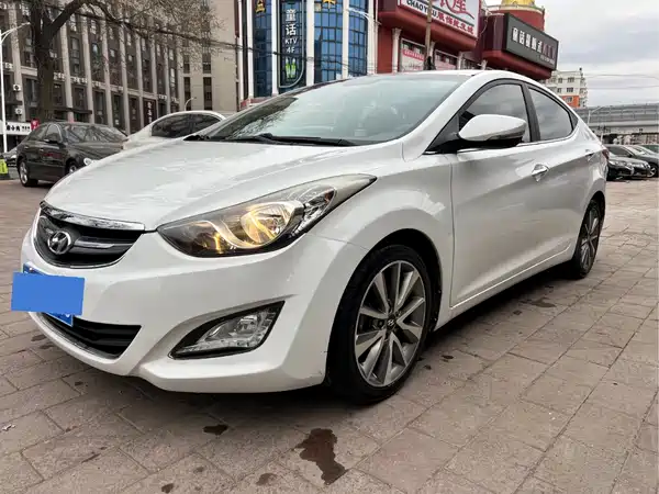 Hyundai Elantra Langdong 2015