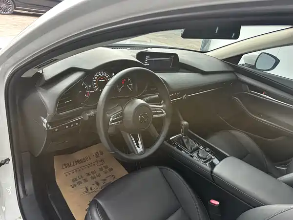 Mazda 3 Axela 2021