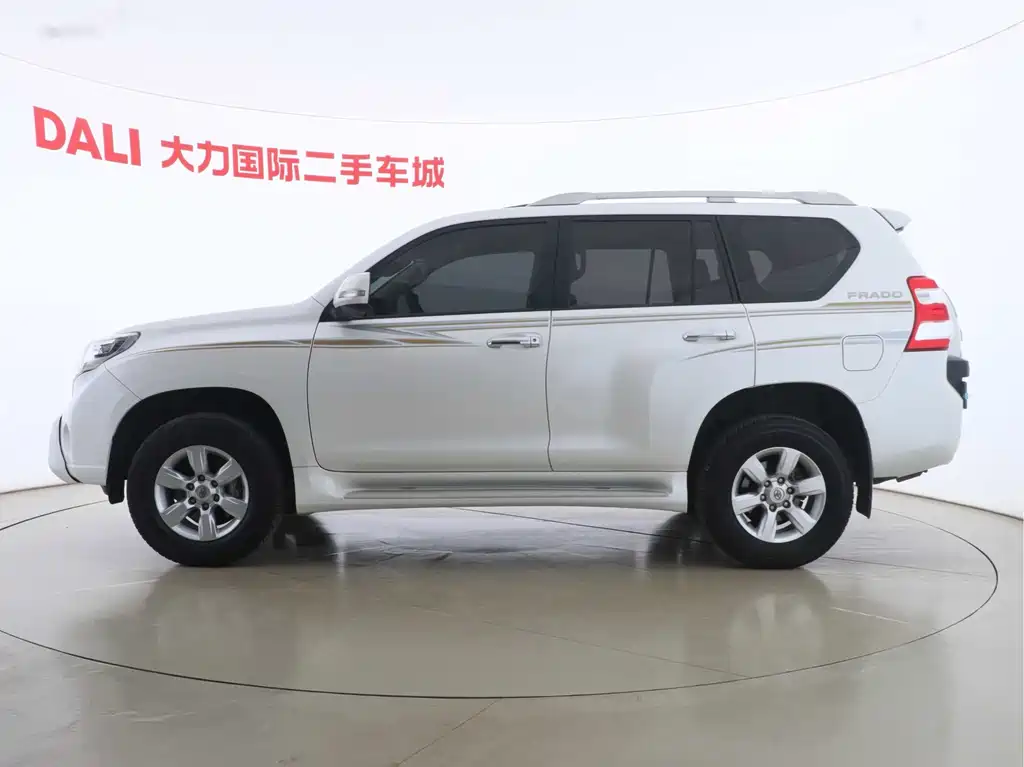 Toyota Prado 2017 — фото 5