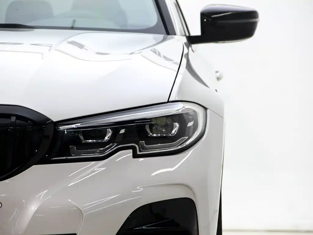 BMW 3 Series 2022 — фото 12