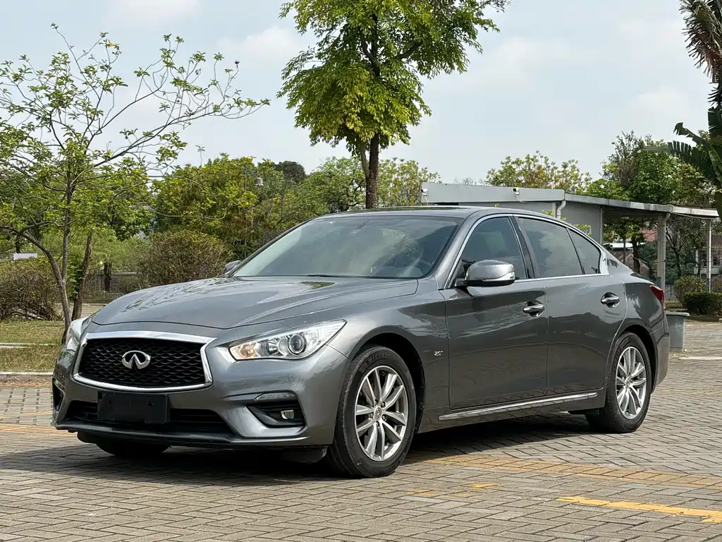 Infiniti Q50L 2020