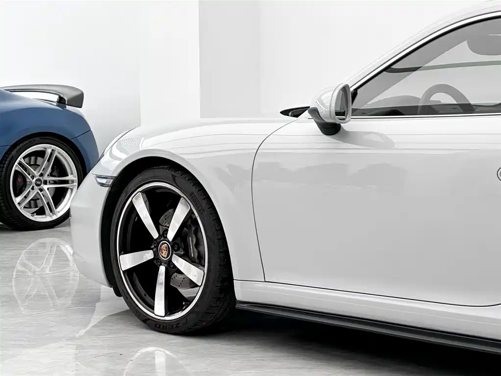 Porsche 911 2016 — фото 8