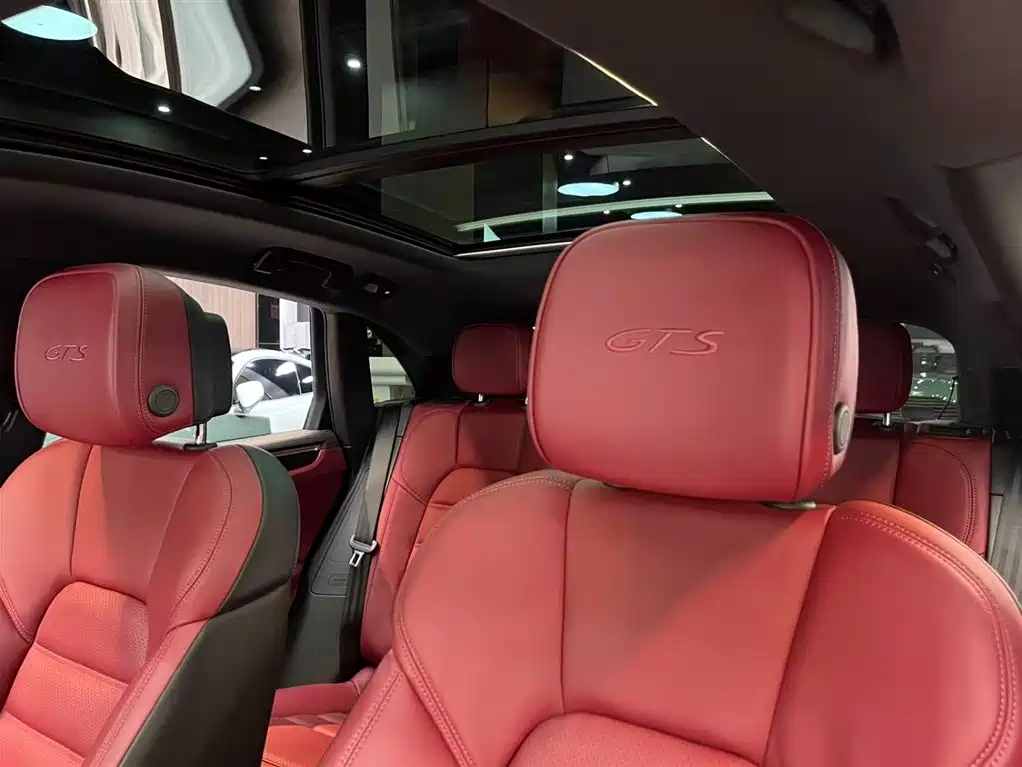 Porsche Macan 2023 — фото 12