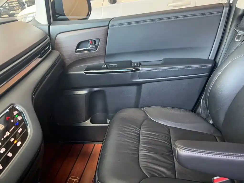 Honda Odyssey 2022 — фото 18