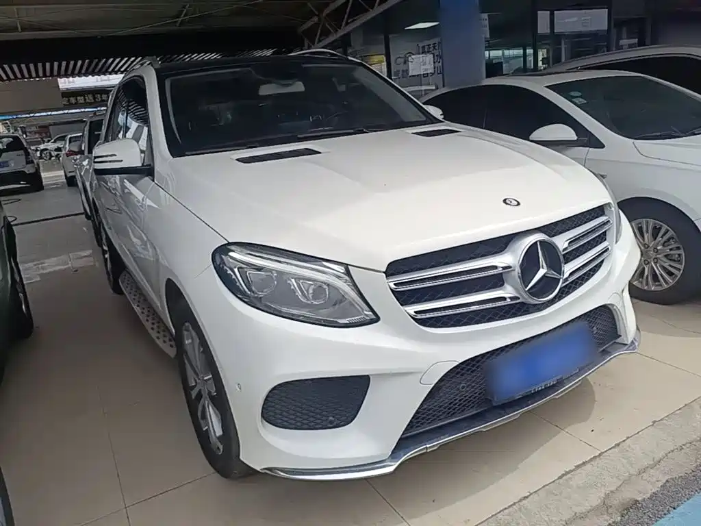 Mercedes-Benz GLE 2015 — фото 4