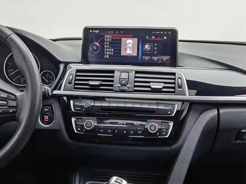 BMW 3 Series 2017 — фото 12