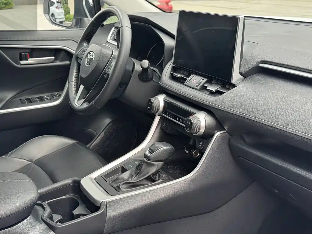 Toyota Wildlander 2021 — фото 17