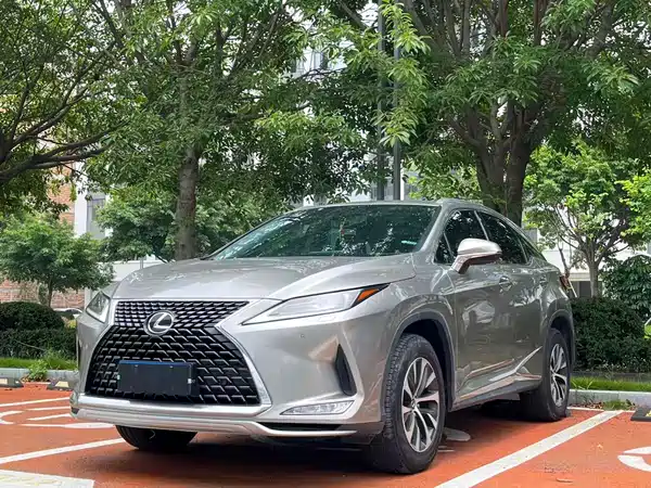 Lexus RX 2020