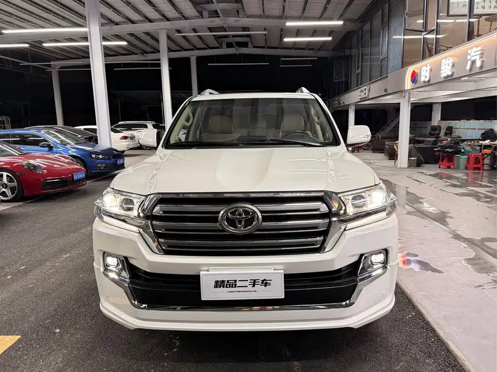Toyota Land Cruiser 2016 — фото 2