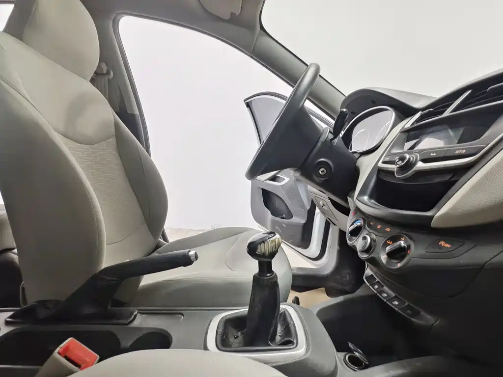 Chevrolet Sail 2015 — фото 15
