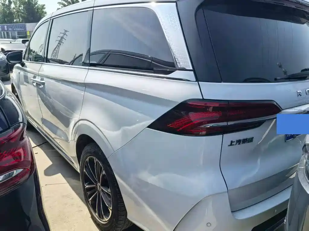 Roewe iMAX8 2021 — фото 11
