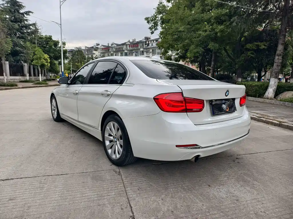 BMW 3 Series 2017