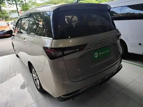 Wuling Jiachen 2022