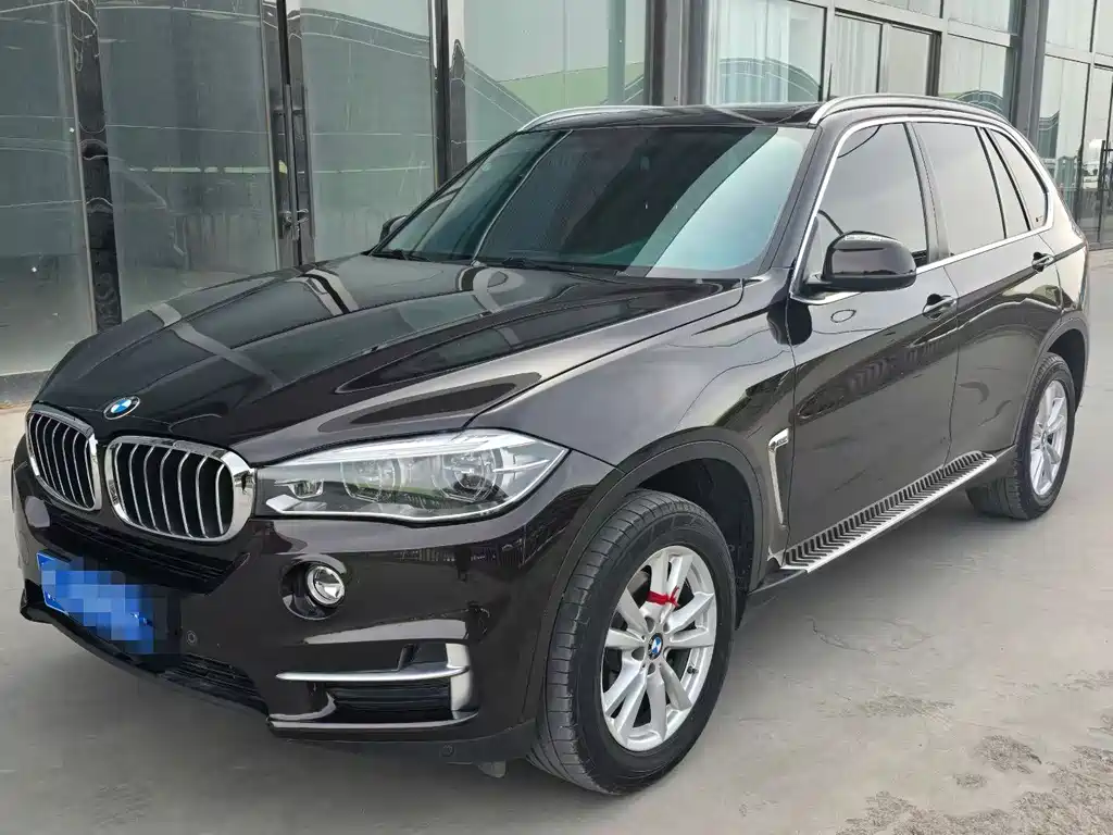 BMW X5 2018 — фото 1