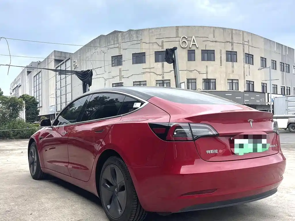 Tesla Model 3 2020 — фото 2