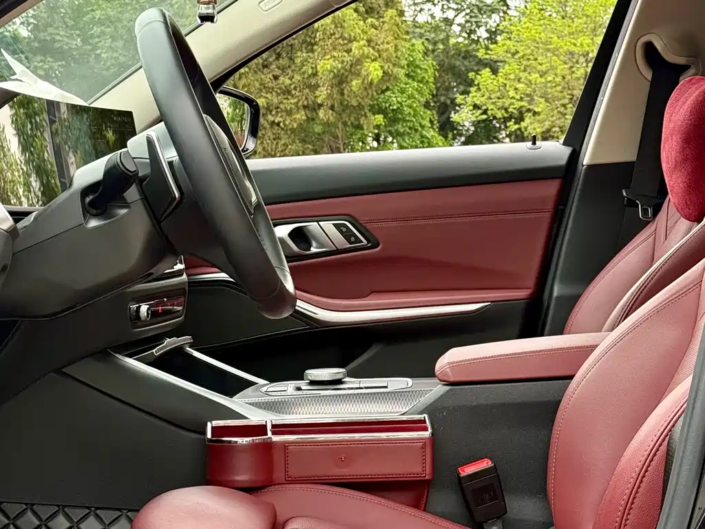 BMW 3 Series 2023