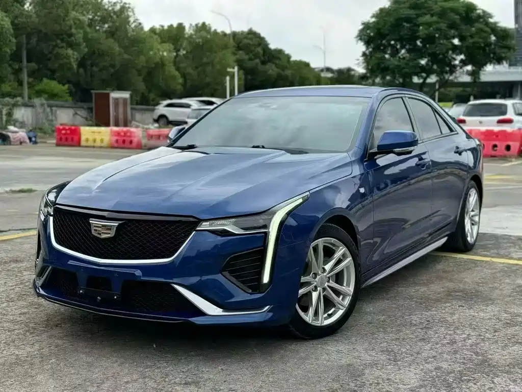Cadillac CT4 2020 — фото 1