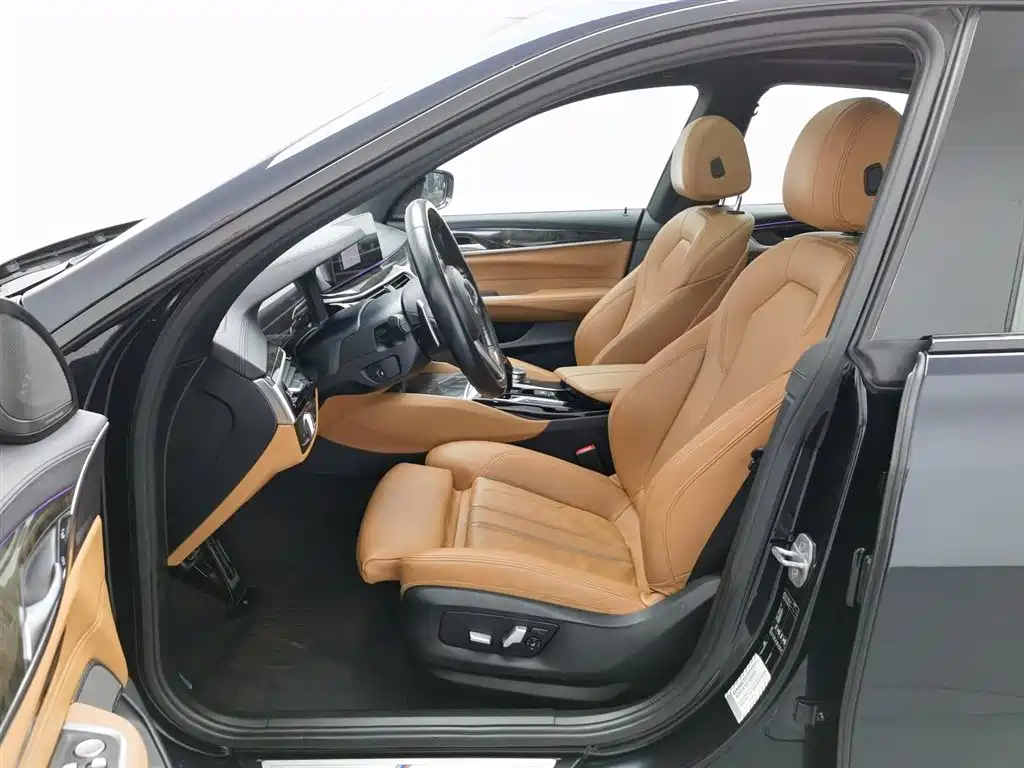 BMW 6 Series GT 2020 — фото 10