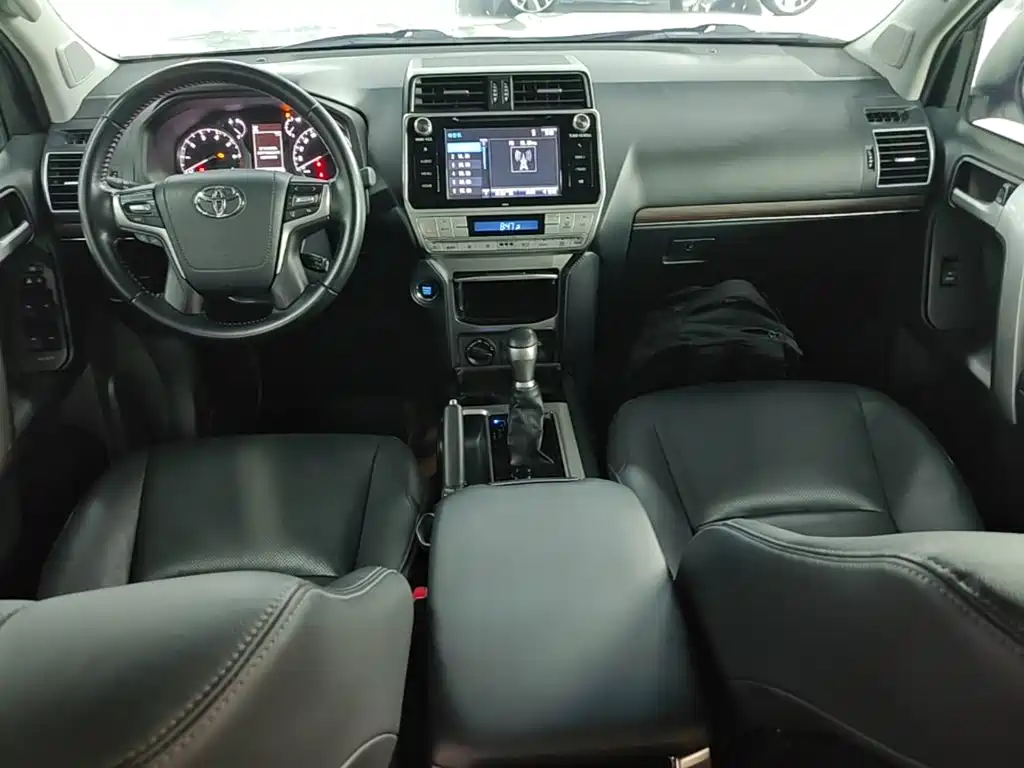 Toyota Prado 2019 — фото 10