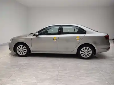 Volkswagen Sagitar 2014