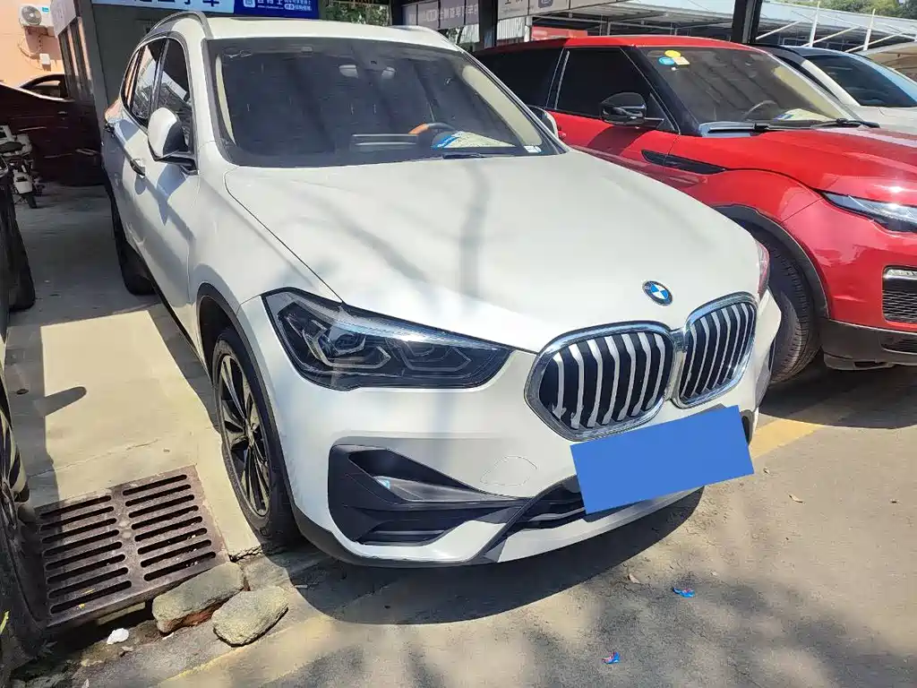 BMW X1 2021 — фото 1