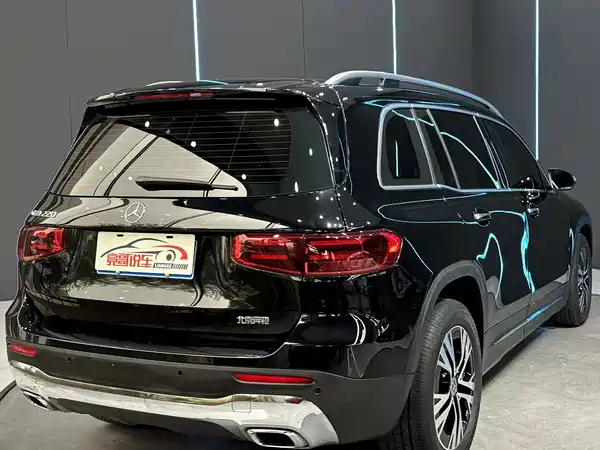 Mercedes-Benz GLB 2024