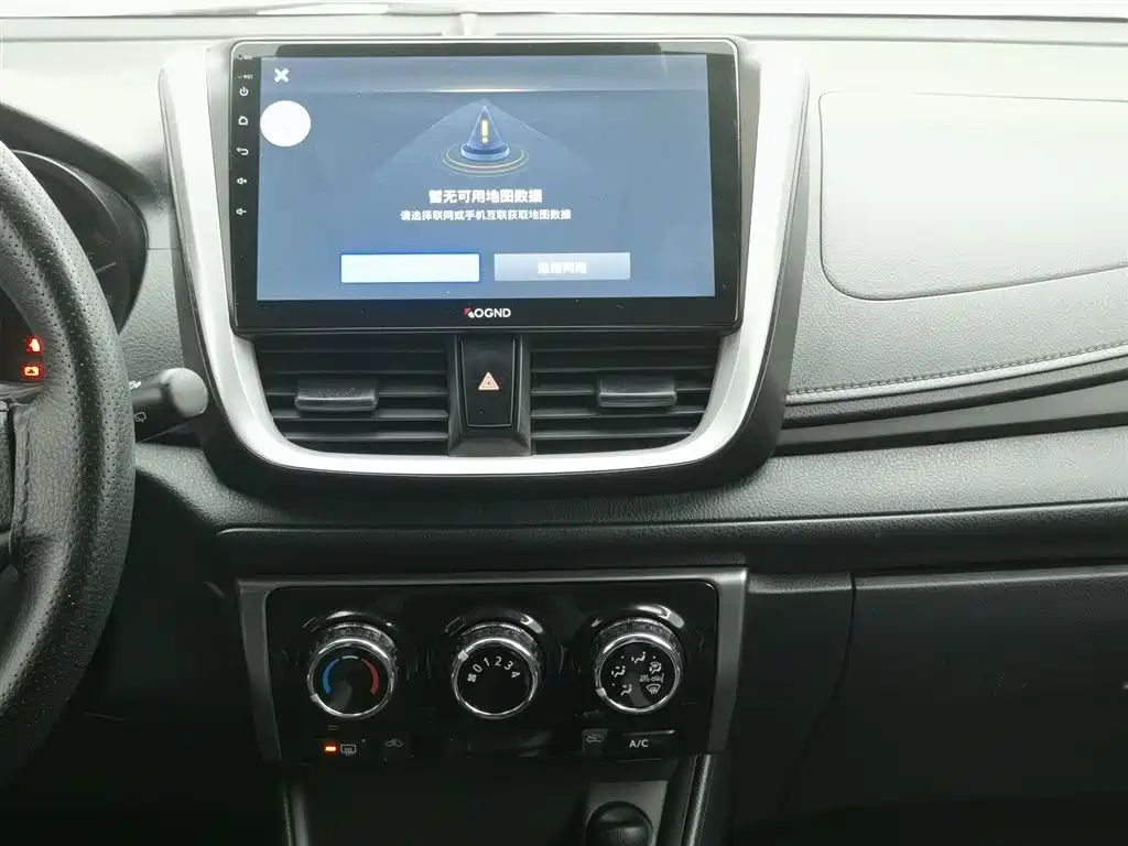 Toyota Yaris L 2020 — фото 12