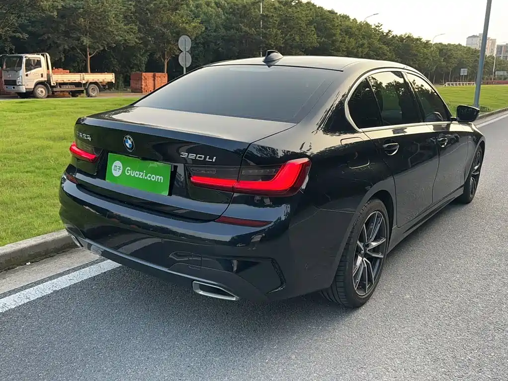BMW 3 Series 2020 — фото 17