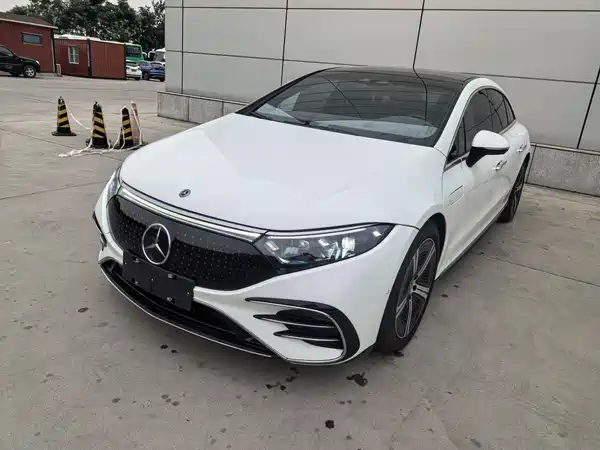 Mercedes-Benz EQS 2024