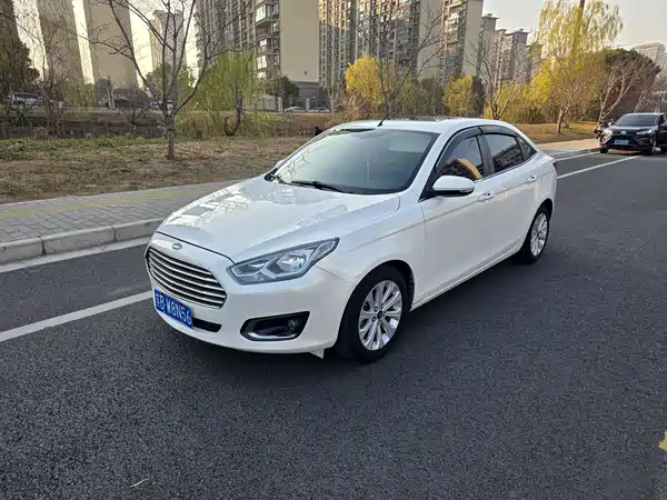 Ford Escort 2015