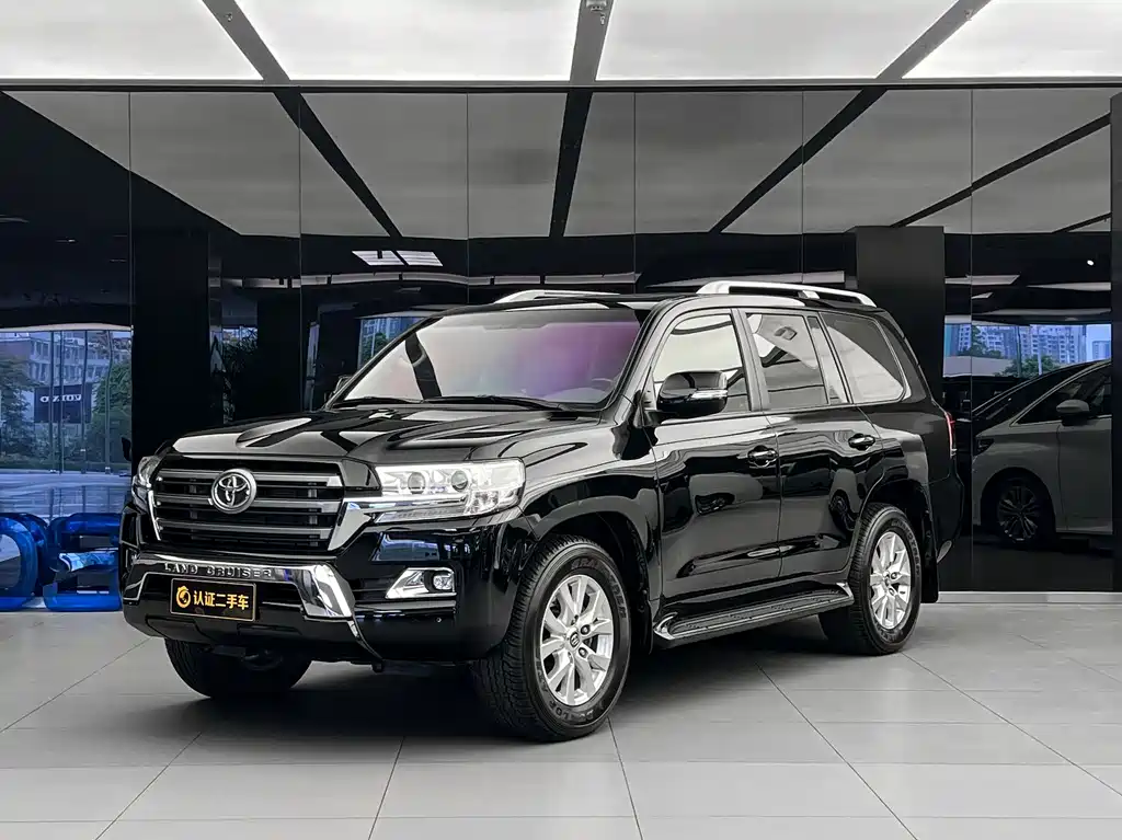 Toyota Land Cruiser 2019 — фото 2