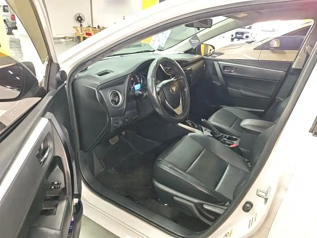 Toyota Corolla 2019 — фото 16