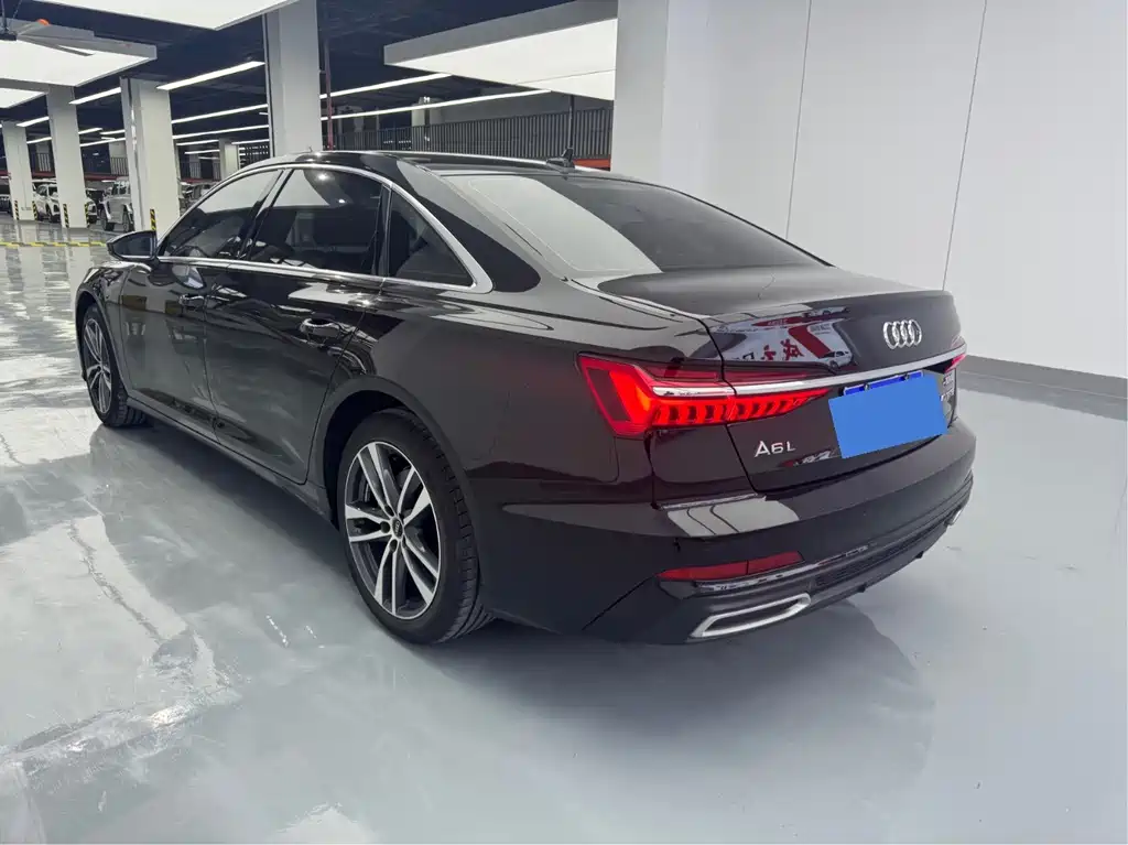 Audi A6L 2022 — фото 15