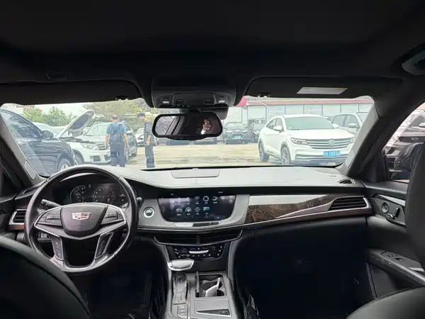 Cadillac CT6 2017