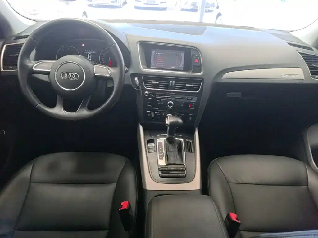 Audi Q5 2015 — фото 10