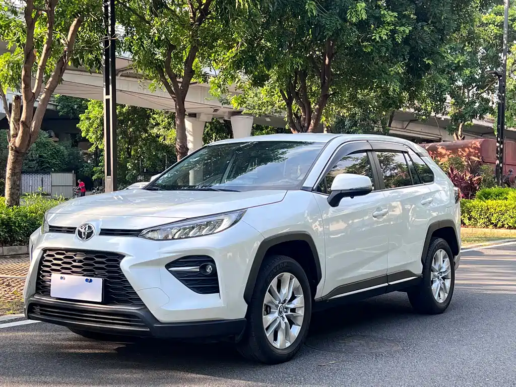 Toyota Wildlander 2022 — фото 1