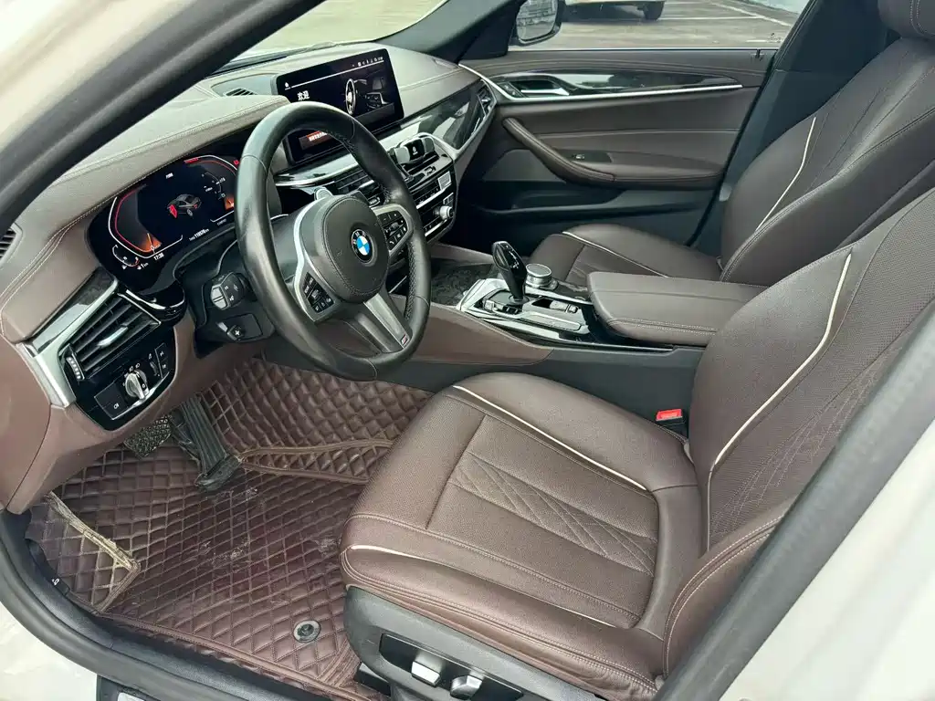 BMW 5 Series 2021