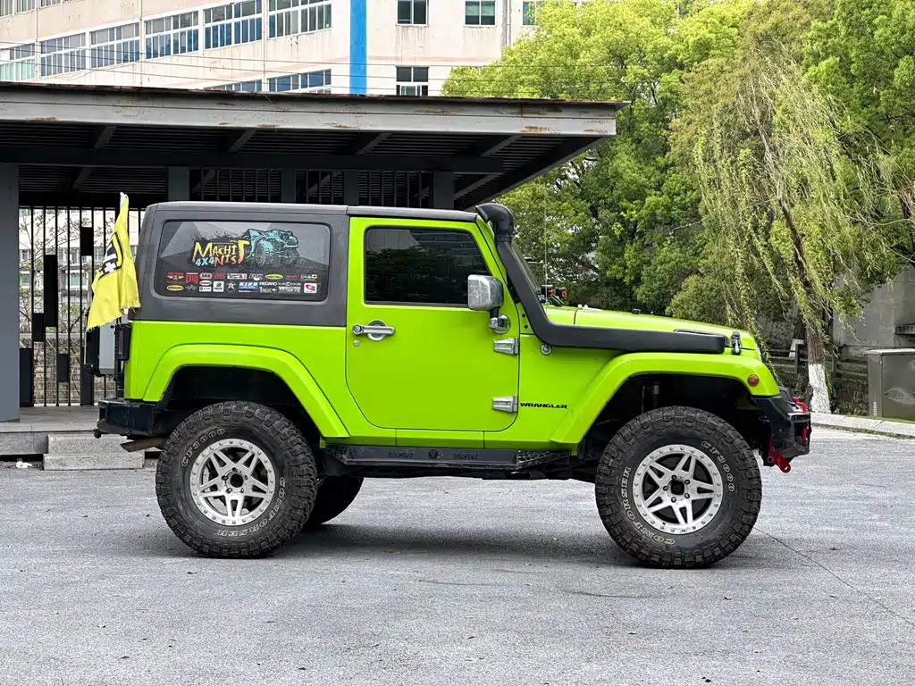Jeep Wrangler 2013 — фото 7