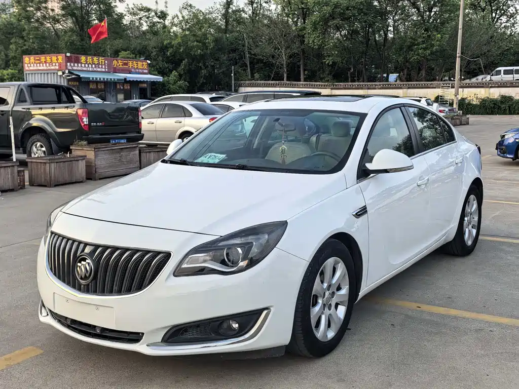Buick Regal 2014 — фото 1