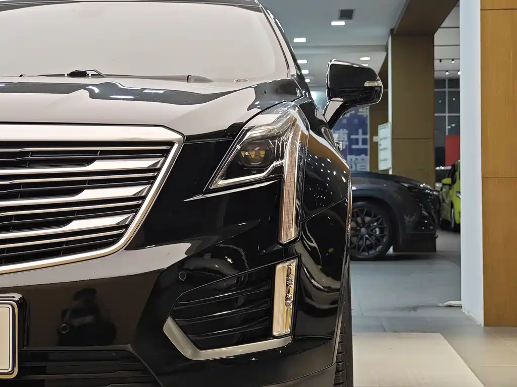 Cadillac XT5 2018 — фото 2