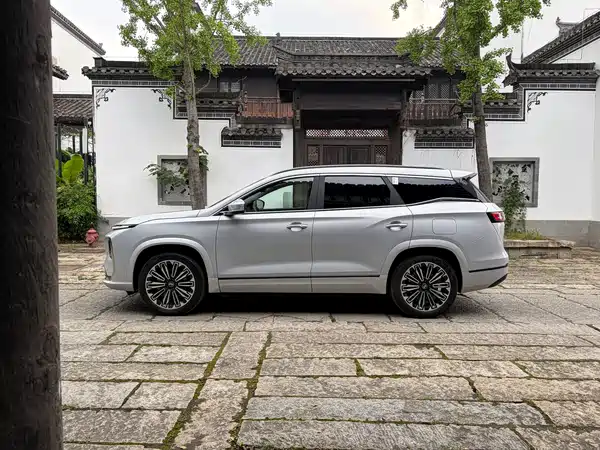 Jetour Shanhai L9 2025