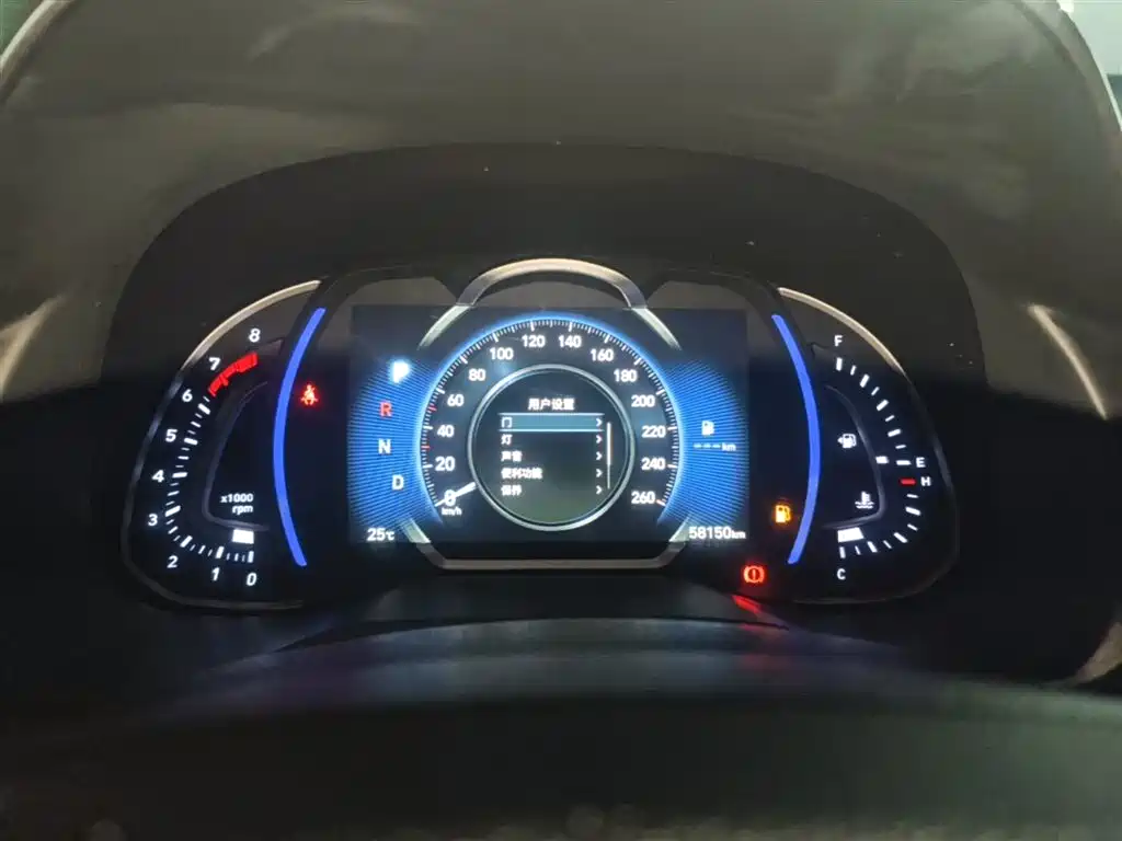 Hyundai Elantra 2020 — фото 12