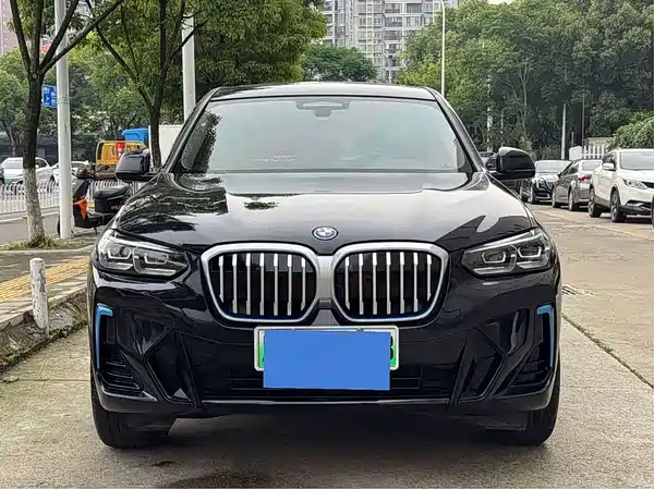 BMW iX3 2021