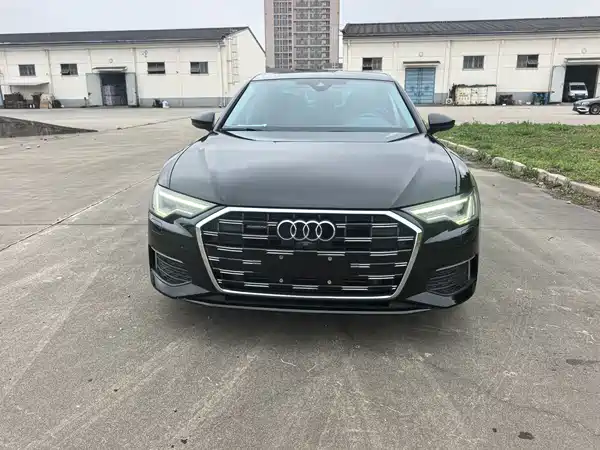 Audi A6L 2022