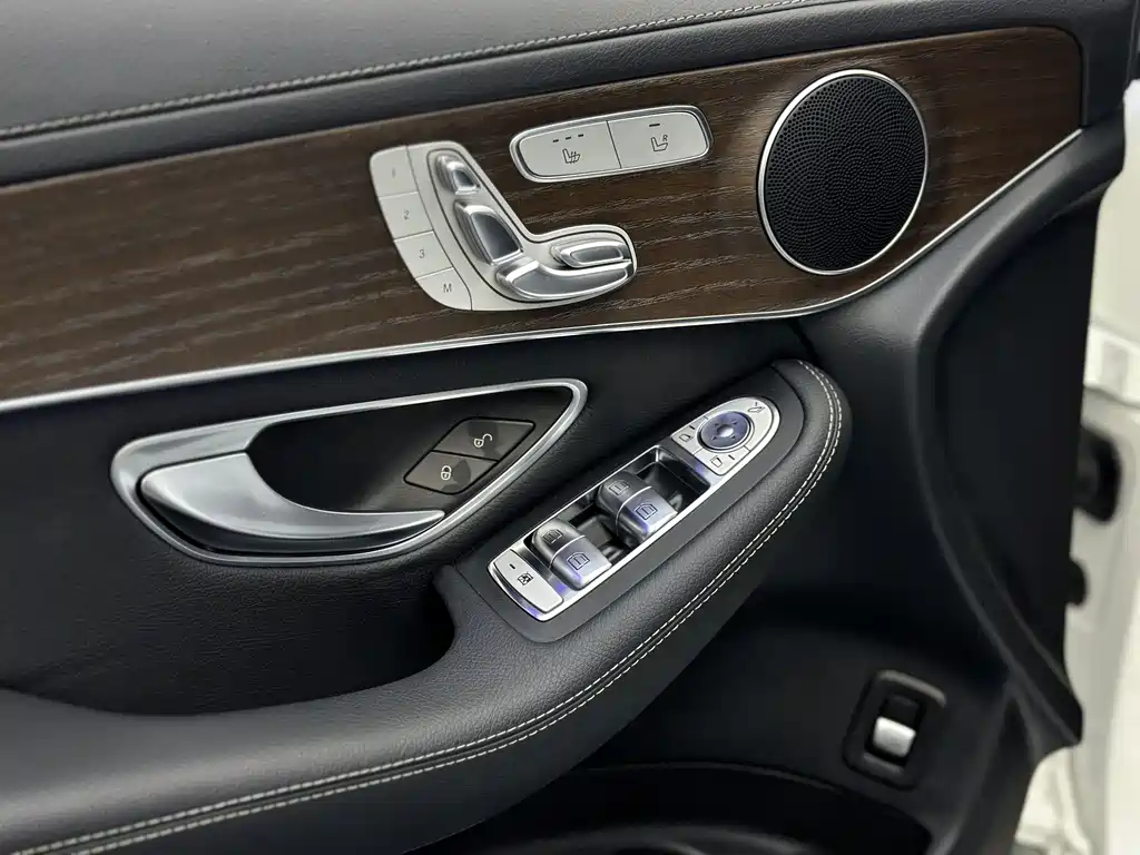 Mercedes-Benz GLC 2022 — фото 20