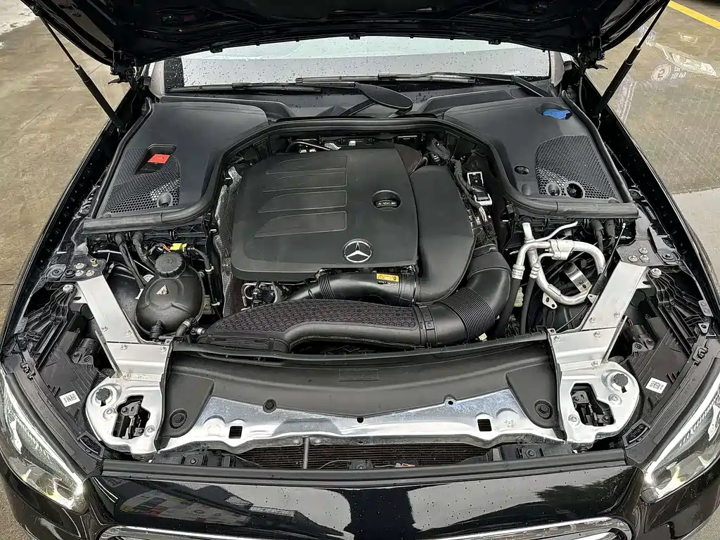 Mercedes-Benz E-Class 2021 — фото 15