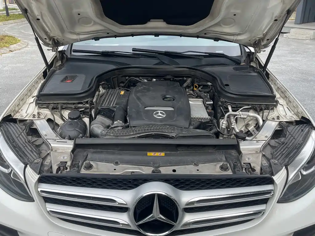 Mercedes-Benz GLC 2017 — фото 18