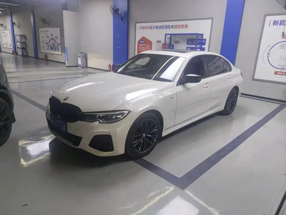 BMW 3 Series 2021