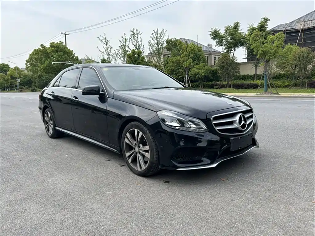 Mercedes-Benz E-Class 2015 — фото 6