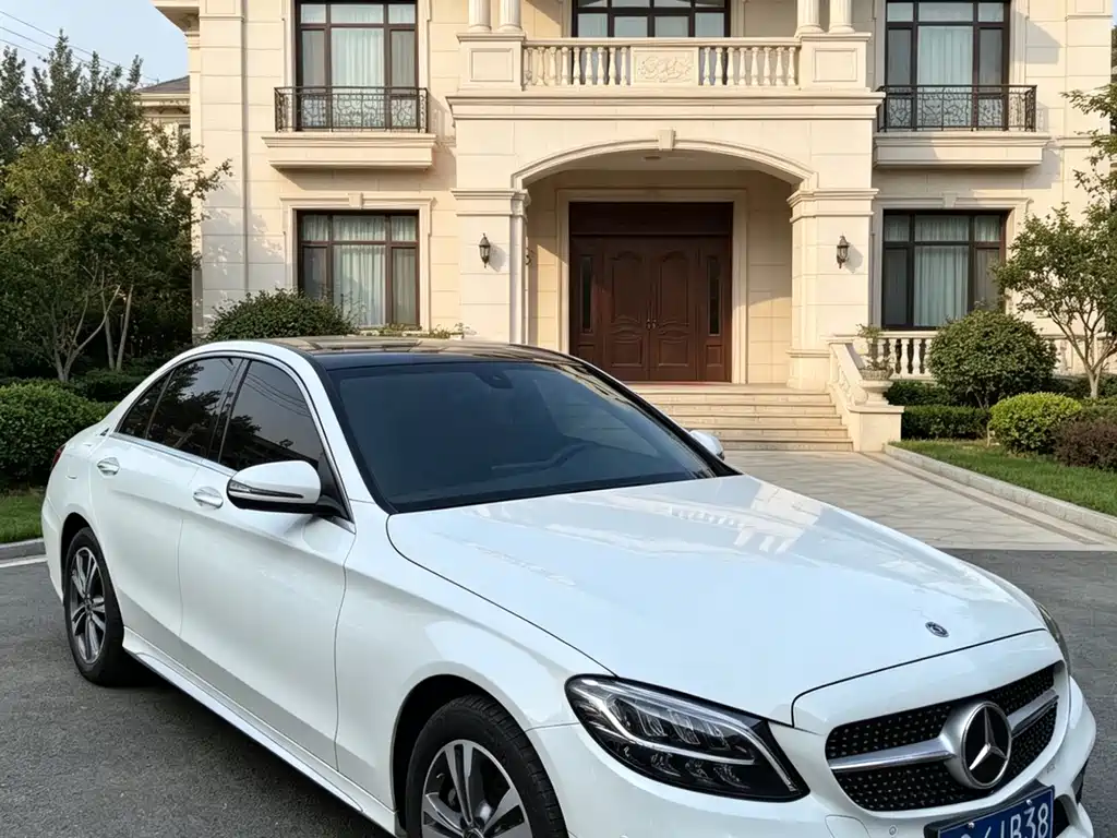 Mercedes-Benz C-Class 2021